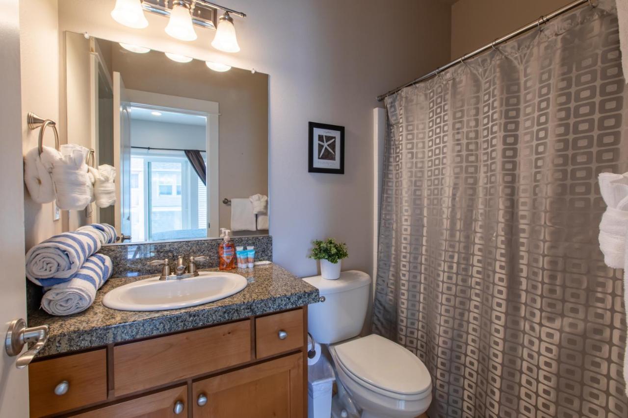 Rockaway Beach Vibes,Waterfront Oceanfront Rockaway Beach House Near Downtown,Wifi, Washer Dryer Exterior photo