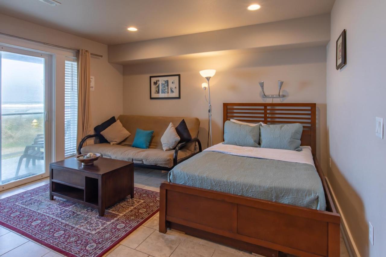 Rockaway Beach Vibes,Waterfront Oceanfront Rockaway Beach House Near Downtown,Wifi, Washer Dryer Exterior photo