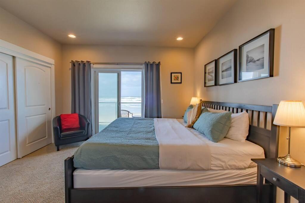 Rockaway Beach Vibes,Waterfront Oceanfront Rockaway Beach House Near Downtown,Wifi, Washer Dryer Exterior photo