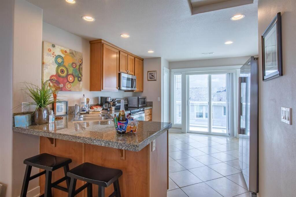 Rockaway Beach Vibes,Waterfront Oceanfront Rockaway Beach House Near Downtown,Wifi, Washer Dryer Exterior photo